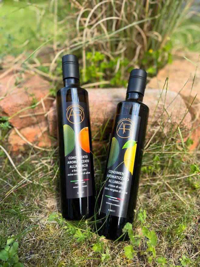 🌞 Letní novinky pokračují…a dnes trochu elegance do kuchyně! 💛 Italské olivové oleje s citrónem 🍋 a s pomerančem 🍊 – extra...